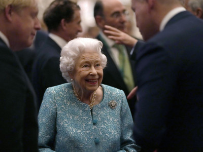 "Nadam se da će ojačati": Poslednja FOTOGRAFIJA kraljice Elizabete je POTRESLA javnost, PREPOLOVILA SE, a oglasio se i princ!