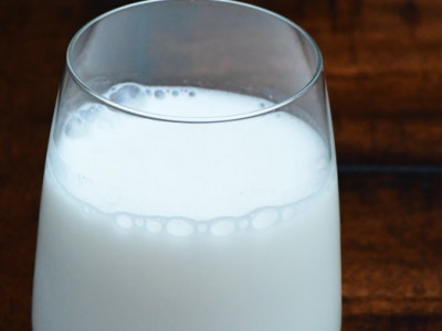 Od malena nas uče da verujemo u ovaj MIT o mleku: Poznati DOKTOR otkriva koliko štete nanosi ova "LAŽ"