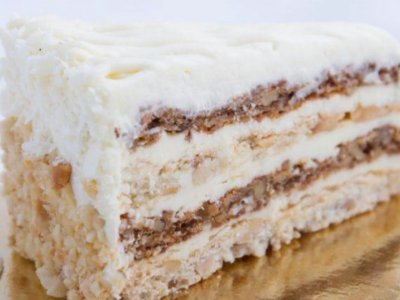Recept za NAJSOČNIJI slatkiš: Grčka TORTA je toliko KREMASTA, da ćete želeti odmah da je napravite