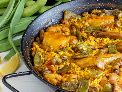 Ovaj recept je HIT na INTERNETU: Pronašli smo NAJBOLJI za ŠPANSKU PAELJU sa piletinom, oduševiće se i najveći GURMANI!