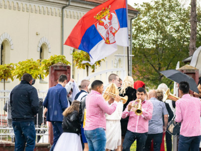 Mladoženja iz Čačka zbog prazne koverte napravio HAOS na svadbi: Zvao je redom goste, a zbog jednog odgovora nastao MUK