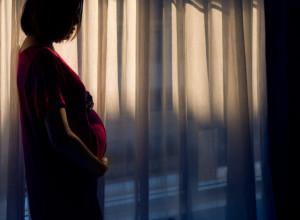 GINEKOLOG OD TRUDNICE KRIO JEZIVU ISTINU: Kada je ušla u 33. nedelju trudnoće, jedva je izvukla ŽIVU GLAVU