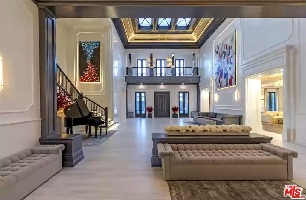 Au, ovo nije obična kuća! Ben i Džej Lo kupili VILU vrednu 85 MILIONA dolara, a evo i kako ona IZGLEDA!