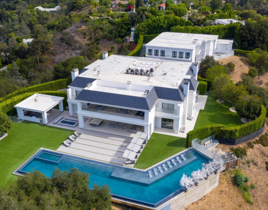 Au, ovo nije obična kuća! Ben i Džej Lo kupili VILU vrednu 85 MILIONA dolara, a evo i kako ona IZGLEDA!