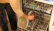 Zbog OVE stvari vam mašina za sudove ne radi kako treba: Nikada ne opere sve lepo, svi pravimo istu GREŠKU!