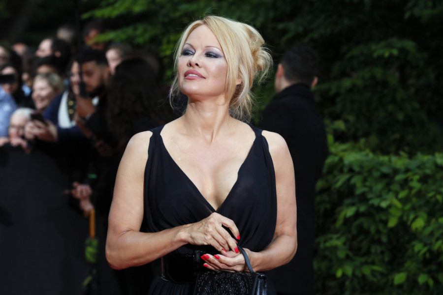 ŠOK Pamela Anderson otkrila BEZOBRAZNU ponudu koju joj je dao Silvester Stalone