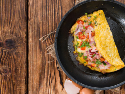 Omlet u RERNI bez TRUNKE ULJA: Napravite najukusniji doručak uz prstohvat mašte!
