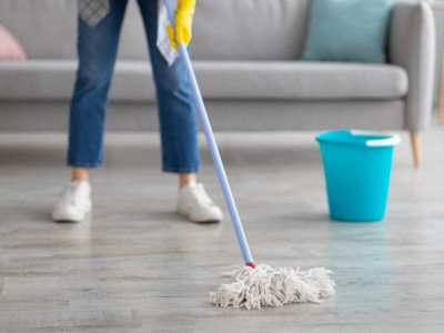 Vrhunsko SREDSTVO za čišćenje podova: Kuća će se PREPORODITI samo dodajte JEDAN sastojak u vodu