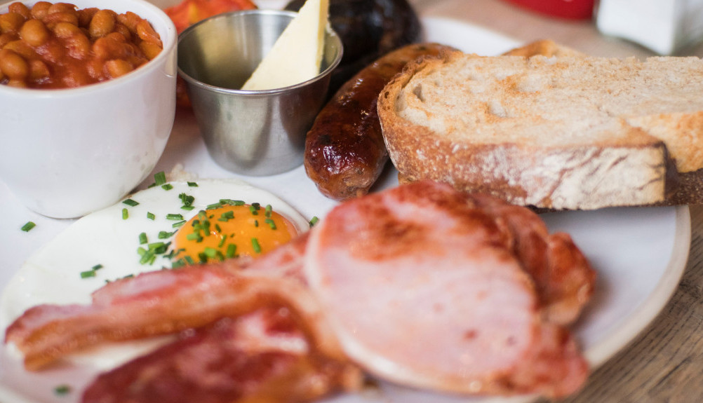 BOMBASTIČNO UKUSAN POČETAK DANA Napravite ENGLESKI doručak i neka vam sva čula uživaju!