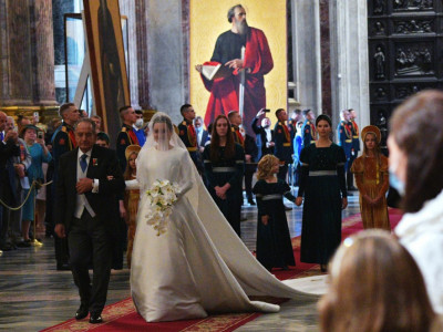 Da li je ovo najskuplje RUSKO venčanje u poslednjih 100 GODINA? Sve  "pucalo" od luksuza i raskoša, a zbog njega se mlada prekrstila u pravoslavlje!