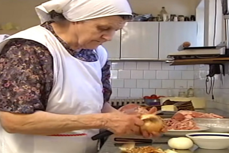 Nikada se nije udavala, i tuguje zbog jedne stvari: Baka Buda Mladenović je ušla u DEVETU deceniju, a ima 120 godina radnog staža u kuhinji!