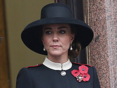 Kejt Midlton UHVAĆENA u javnosti prvi put nakon VESTI o kraljičinom KRITIČNOM stanju: Zbunjen izraz lica, na njenoj faci se vidi ZABRINUTOST