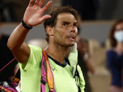 Godinu dana ih JAVNOST nije VIDELA ZAJEDNO: Rafael Nadal se pojavio sa suprugom i stavio tačku na abrove! (FOTO)