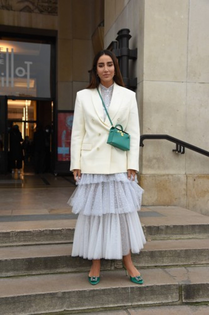 Tamara Kalinić kao princeza modernog doba: Influenserka je prošetala u Nedelji visoke mode u Parizu u NAJROMANTIČNIJOJ MODERNOJ kombinaciji