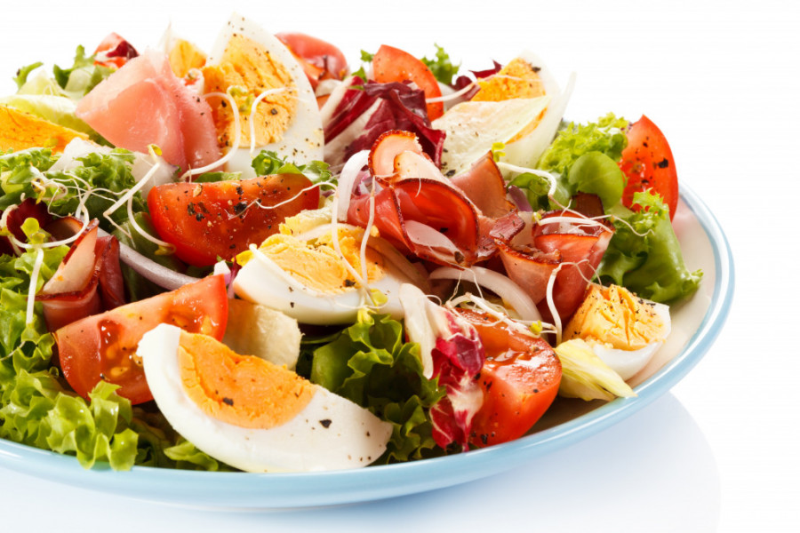Recept za ZDRAV DORUČAK: Fenomenalna salata sa jajima za izbalansiran obrok