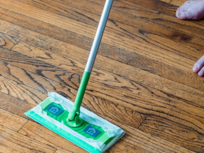 Prirodno sredsvo za čišćenje PARKETA, biće kao nov: Sastojke imate u svom domu, istim možete oribati i LAMINAT
