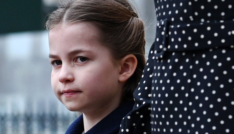Princeza Šarlot postala prava ZVEZDA: Ćerka princa Vilijama i Kejt Midlton je svojom reakcijom NASMEJALA ceo svet (VIDEO)