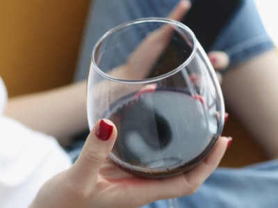 Dnevno čaša CRNOG vina sprečava BORE: Mnogobrojni su BENEFITI koji će ODUŠEVITI njegove ljubitelje