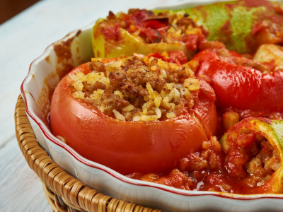Punjena paprika na starinski način: Baka Jovanka otkriva TAJNU ovog ukusnog jela