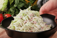 Brže se sprema od ORIGINALNE verzije: RUSKA salata sa ovim sastojkom je pravi HIT, namirnica koja menja ceo ukus jela