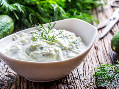 Hit salata ovog LETA: Iskusne domaćice imaju trik za najukusniju krastavac salatu