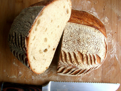 Da li ste primetili RUPICE u hlebu? Saznajte da li su OPASNE po naše zdravlje