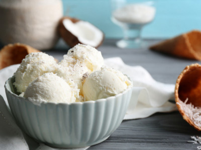 Pravo OSVEŽENJE za letnje dane: Ako volite PINJA KOLADU, uživaćete u OVOM sladoledu