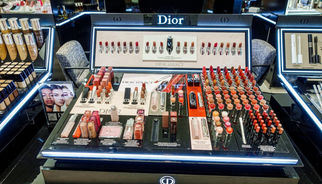 Saznajte vredne savete šminkera Diora za savršen mejkap: Samo na OVAJ NAČIN ćete imati SAVRŠEN ten na fotografijama