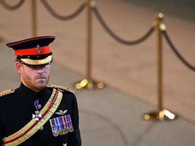Princ Hari optužen za IZDAJU: Sve više se priča o skandalu u kraljevskoj porodici