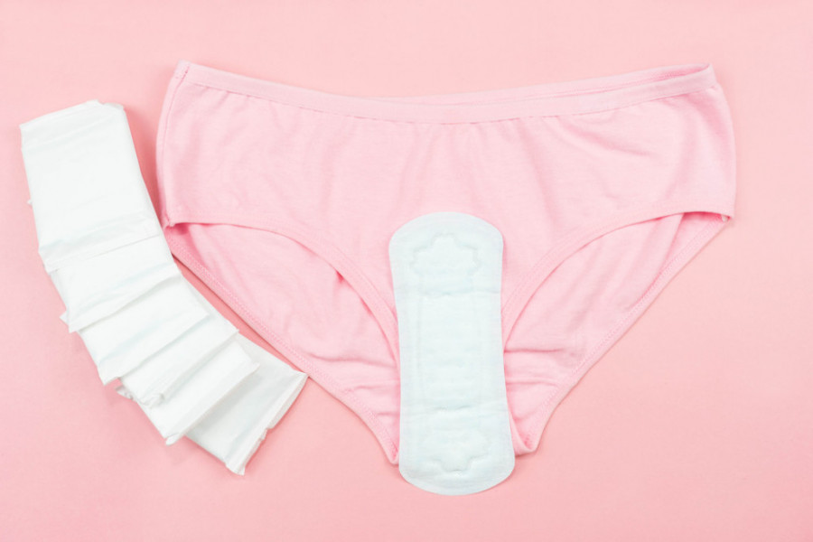 Vaginalni iscedak pre menstruacije: Ako ima ovu specifičnu BOJU, odmah morate da posetite GINEKOLOGA