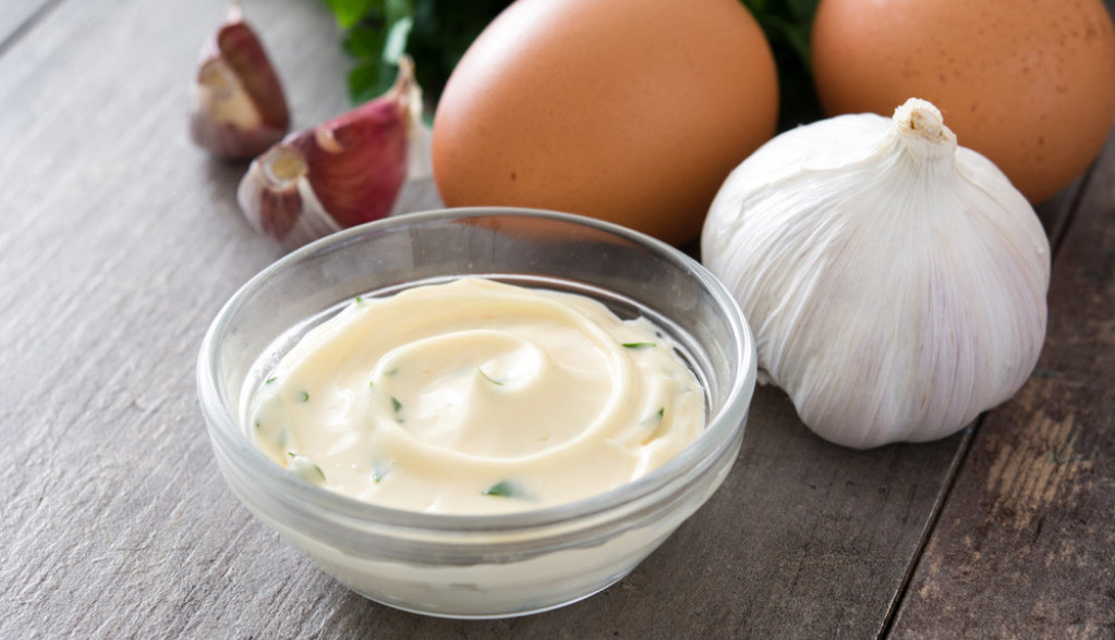 Recept za aioli: Uživajte u sosu bez aditiva i konzervansa, a možete ga čuvati do PET dana u frižideru