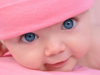 U početku su bile PLAVE, ali više NISU: Evo zašto se kod beba menja boja očiju i kako se geni IGRAJU