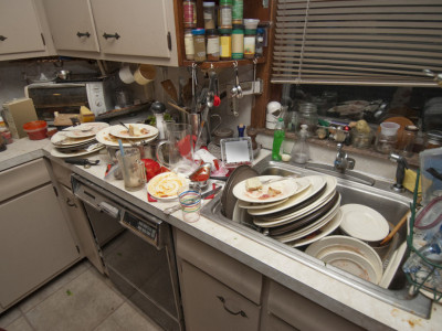 Skriveni psihološki problemi koje otkriva NERED u kući: Šta neuredno kupatilo i prljava kuhinja govore o VAMA?