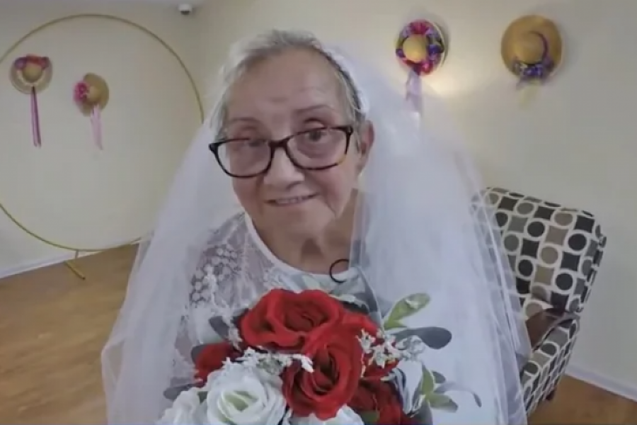 Neobično venčanje u staračkom domu: Baka (77) je odlučila da stane na LUDI KAMEN, ali je šok za koga se udala